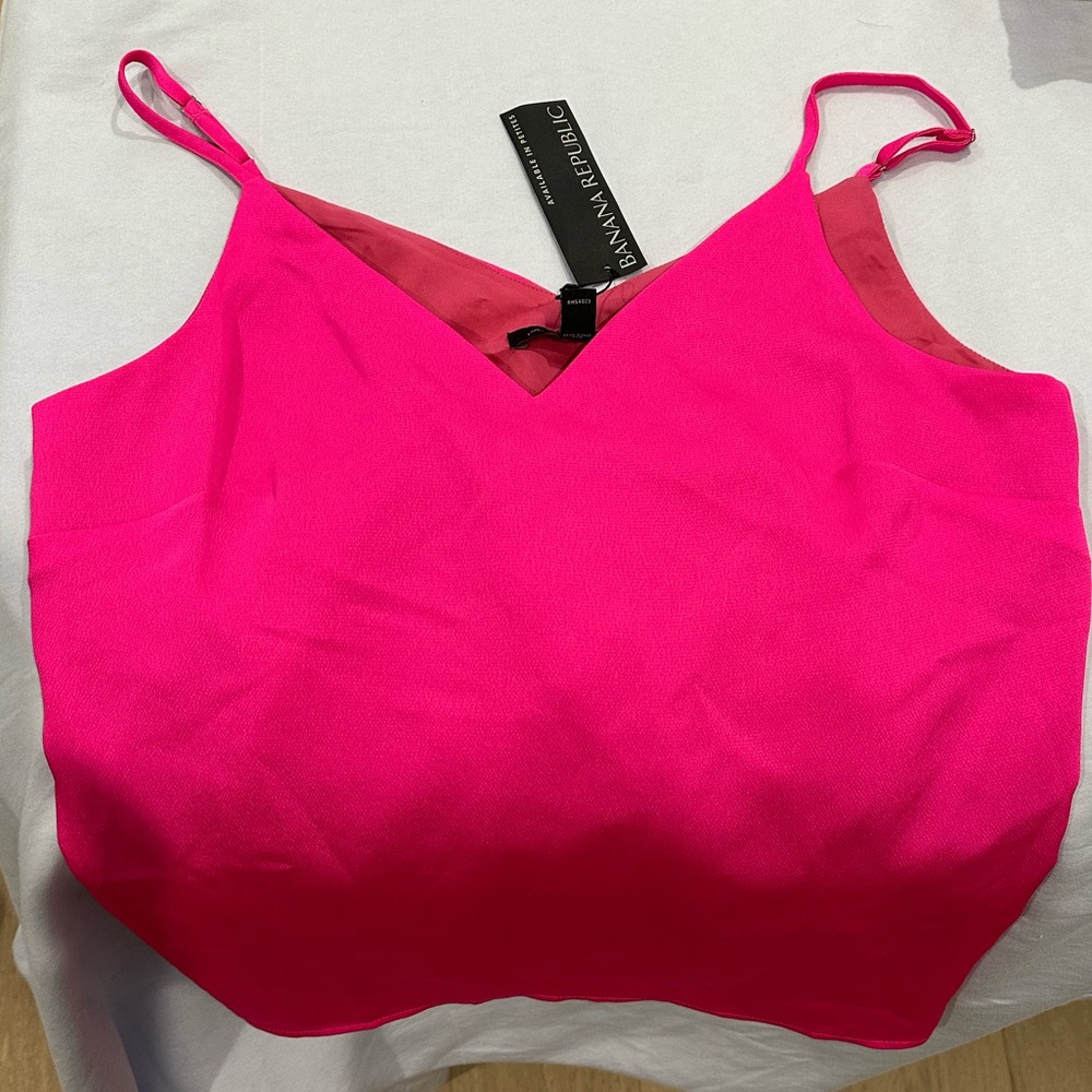 Banana Republic sleeveless perfect V-neck Camisole - Picture 5 of 5